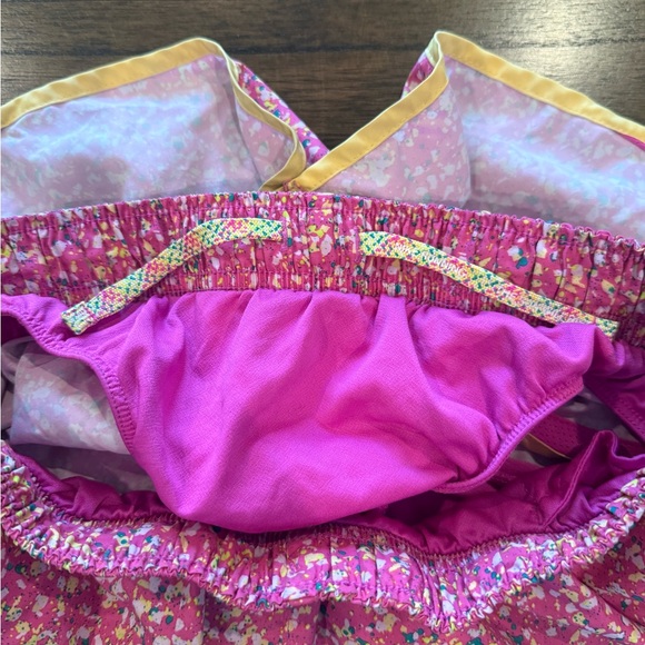 Nike Dri-FIT Running Shorts Bundle Women’s Athletic Activewear Size Medium EUC - Picture 4 of 16